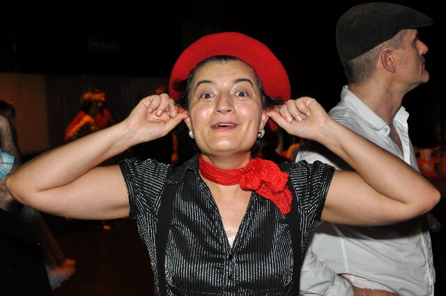 min 2008 11 08 fous swing 195